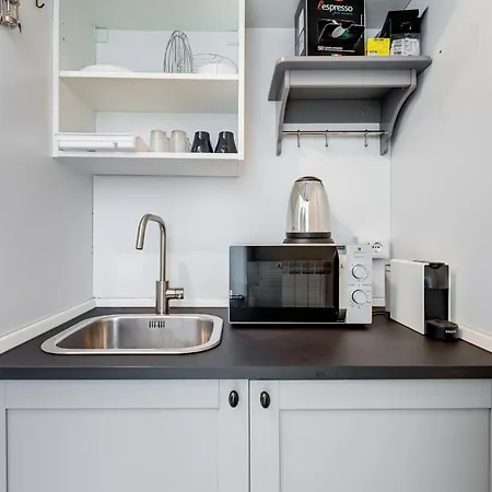 Elegante Monolocale A 5 Min Del Vaticano ローマ